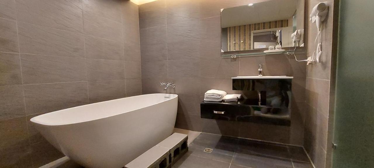 Forever Sunny B&B New Taipei City ภายนอก รูปภาพ